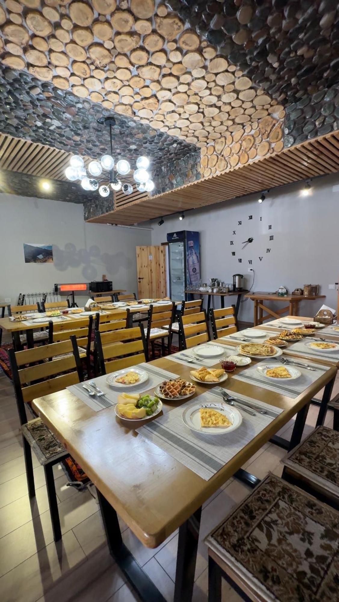 Kezgin Guest House Naryn Екстер'єр фото